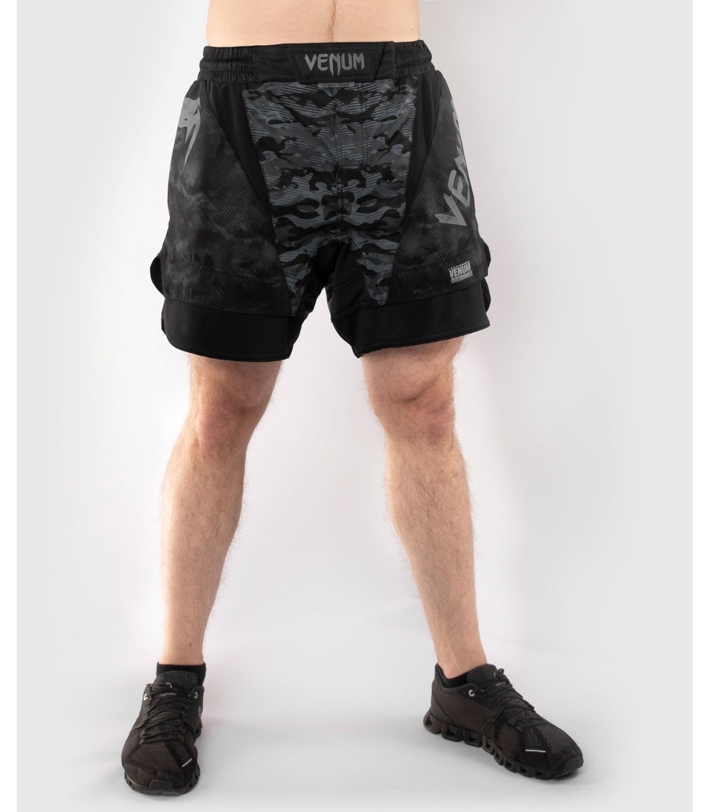 Шорти - Venum Defender Fightshort - Dark camo​